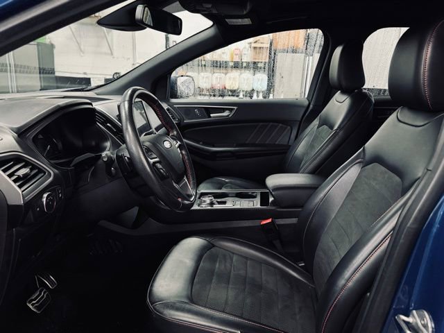 Used 2022 Ford Edge ST-Line w/ Class II Trailer Tow Package image 17