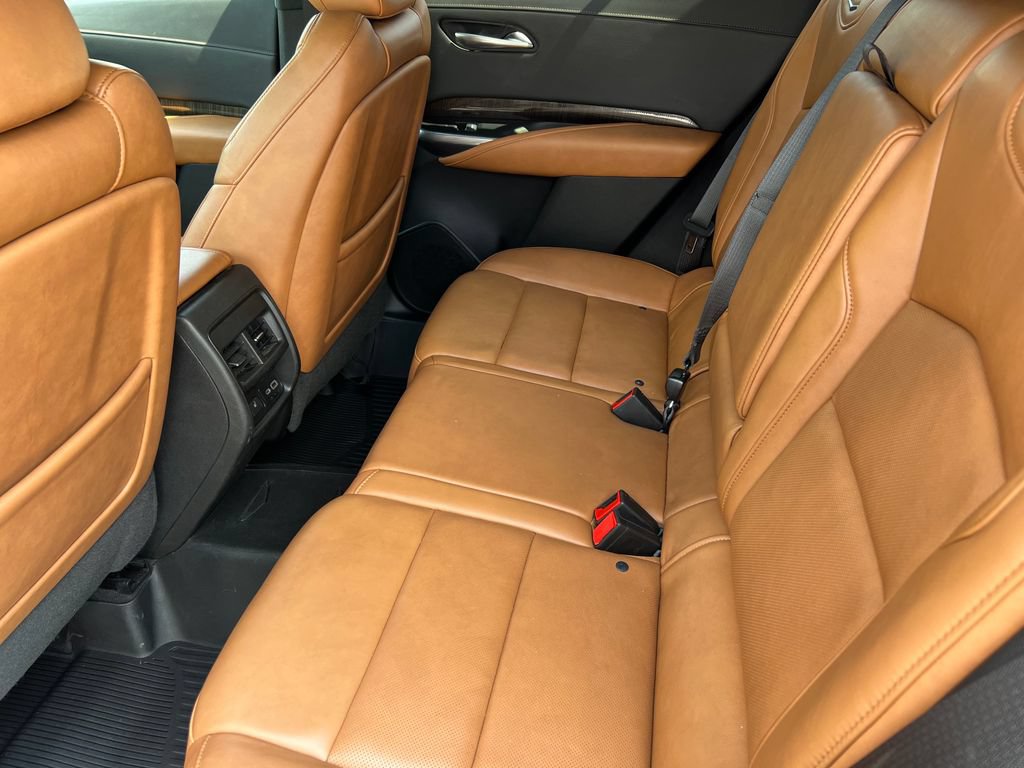 Used 2019 Cadillac XT4 Premium Luxury AWD/4WD image 13