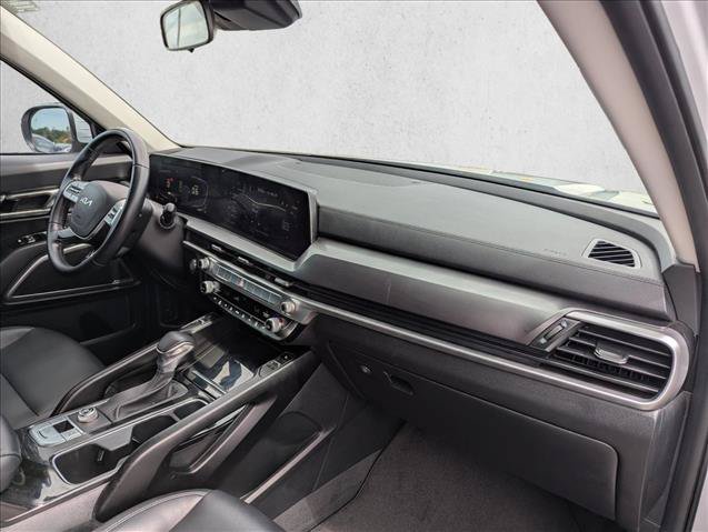 Used 2024 Kia Telluride S w/ S Sunroof Package FWD image 28