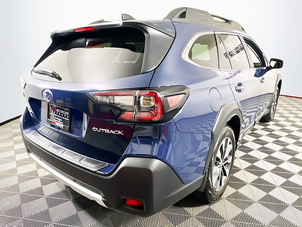 Used 2025 Subaru Outback Limited AWD/4WD image 7