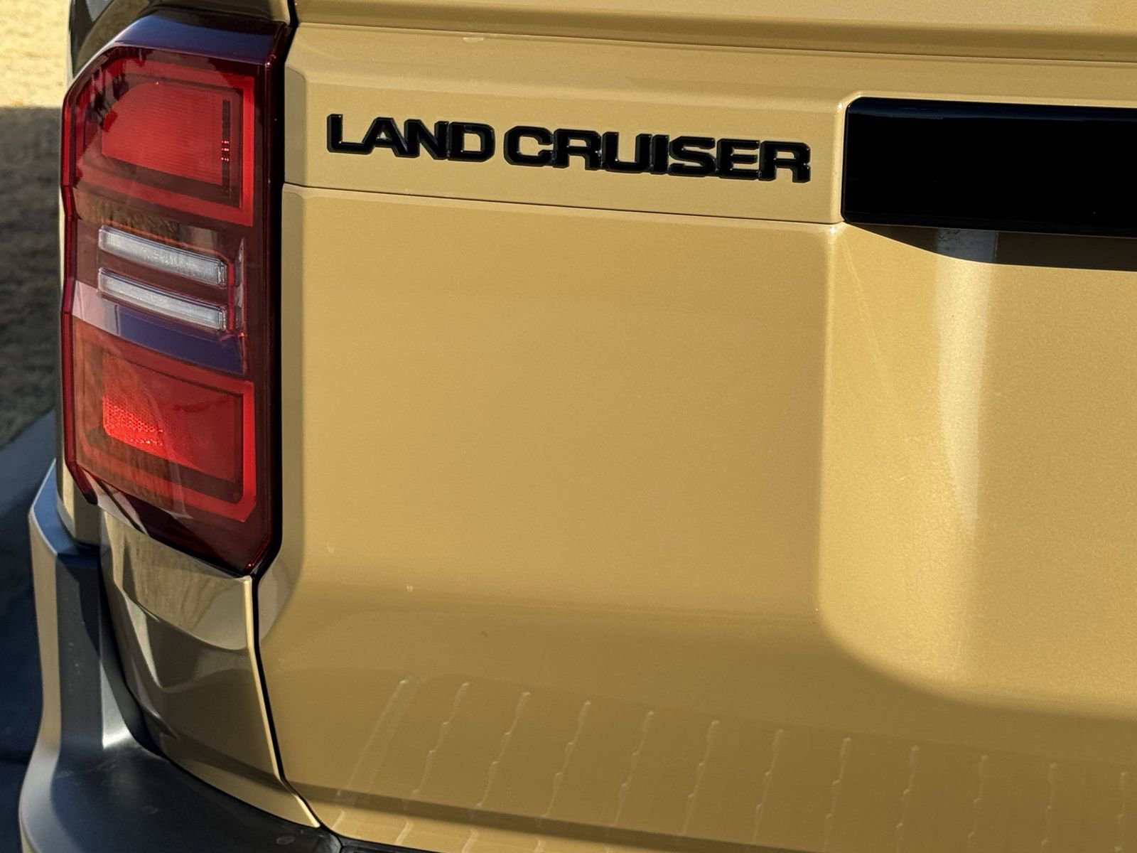 Used 2025 Toyota Land Cruiser image 7