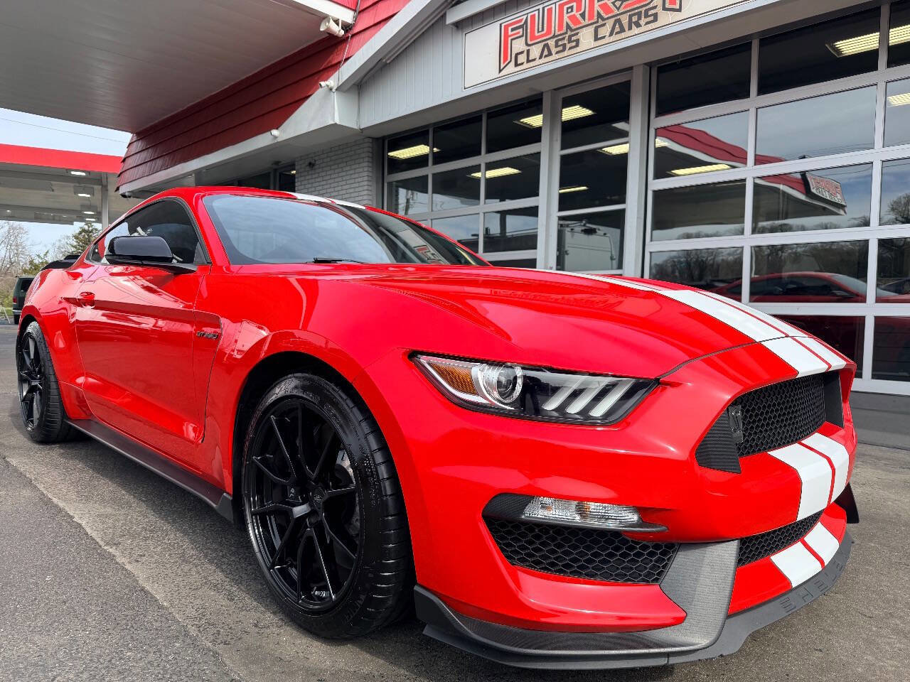 Used 2020 Ford Mustang Shelby GT350 w/ Technology Package image 14