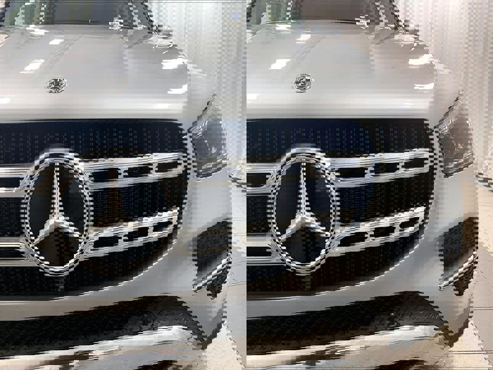 Used 2025 Mercedes-Benz GLE 350 4MATIC image 33