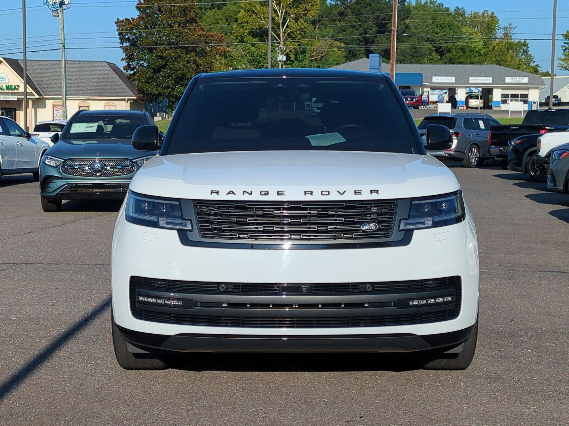 Used 2022 Land Rover Range Rover SE AWD/4WD image 8