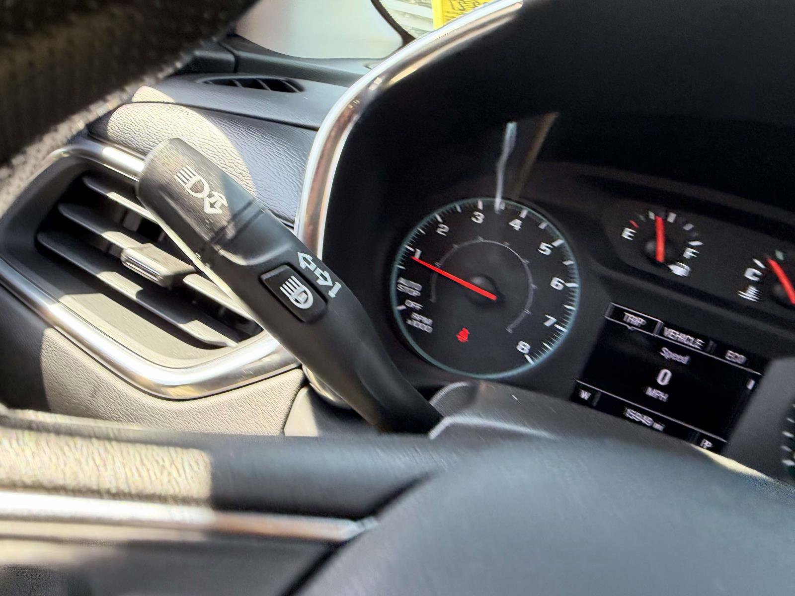 Certified 2024 Chevrolet Equinox LS w/ Driver Confidence II Package image 28