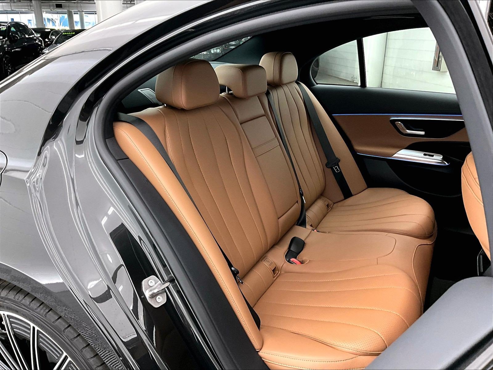 New 2027 Mercedes-Benz E 450 4MATIC Sedan image 14