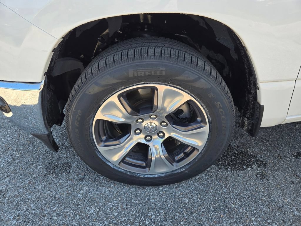 Used 2023 RAM 1500 Laramie AWD/4WD image 12