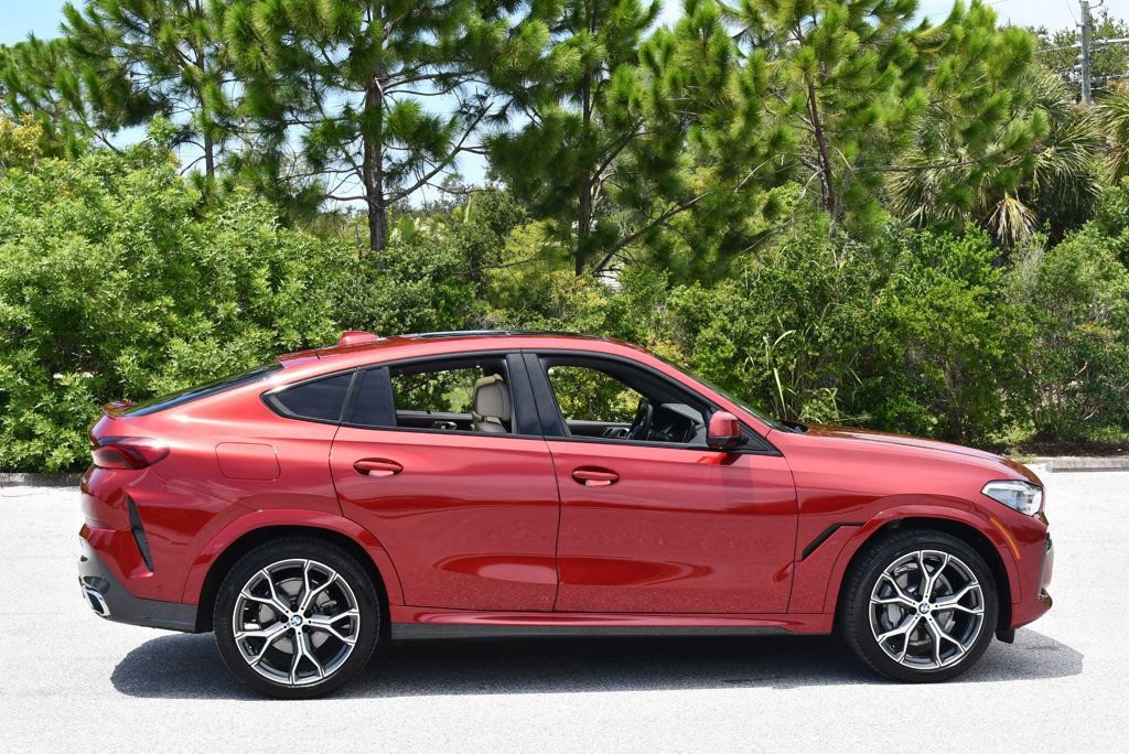 Used 2022 BMW X6 xDrive40i w/ Executive Package AWD/4WD image 33