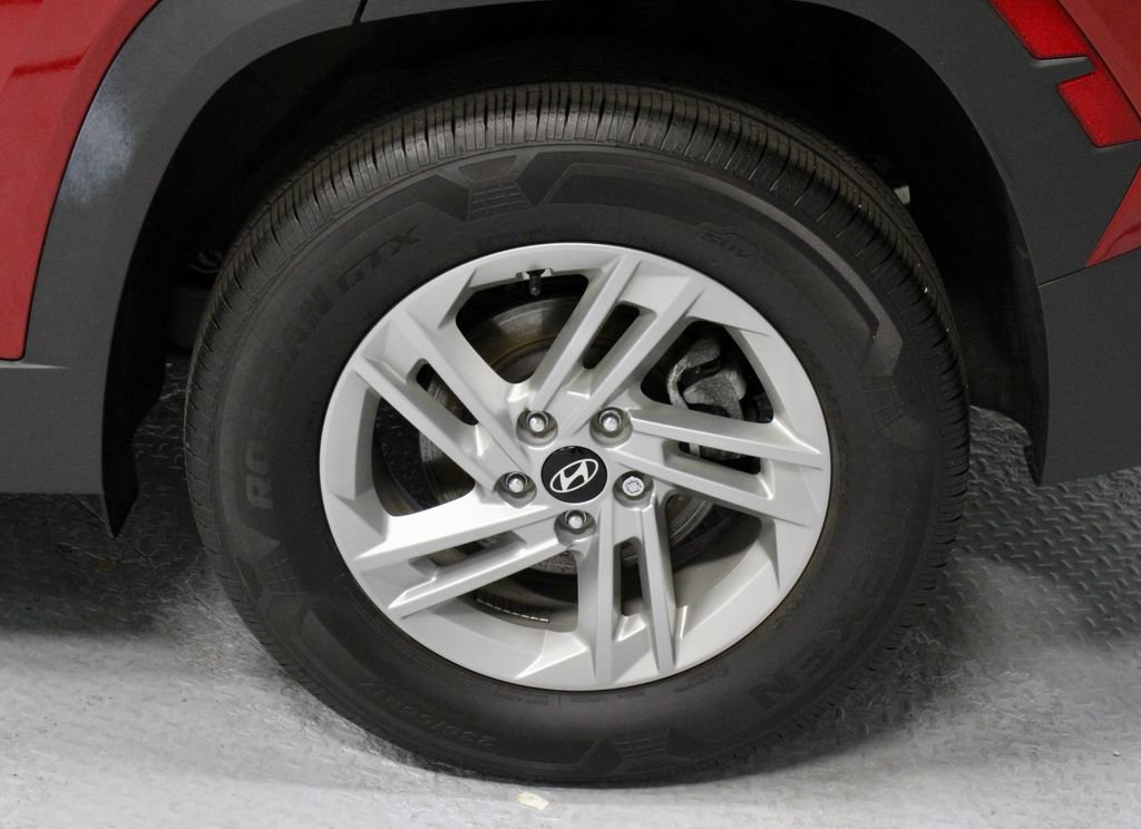 Certified 2025 Hyundai Tucson SE AWD/4WD image 17