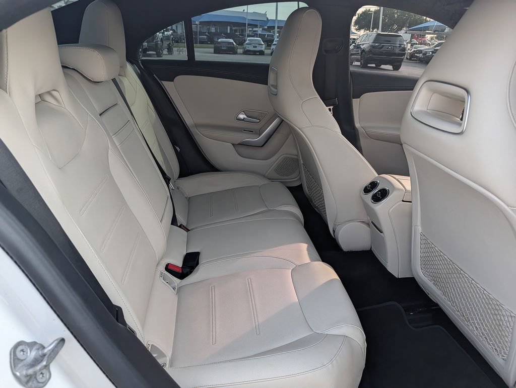 Used 2020 Mercedes-Benz CLA 250 image 31