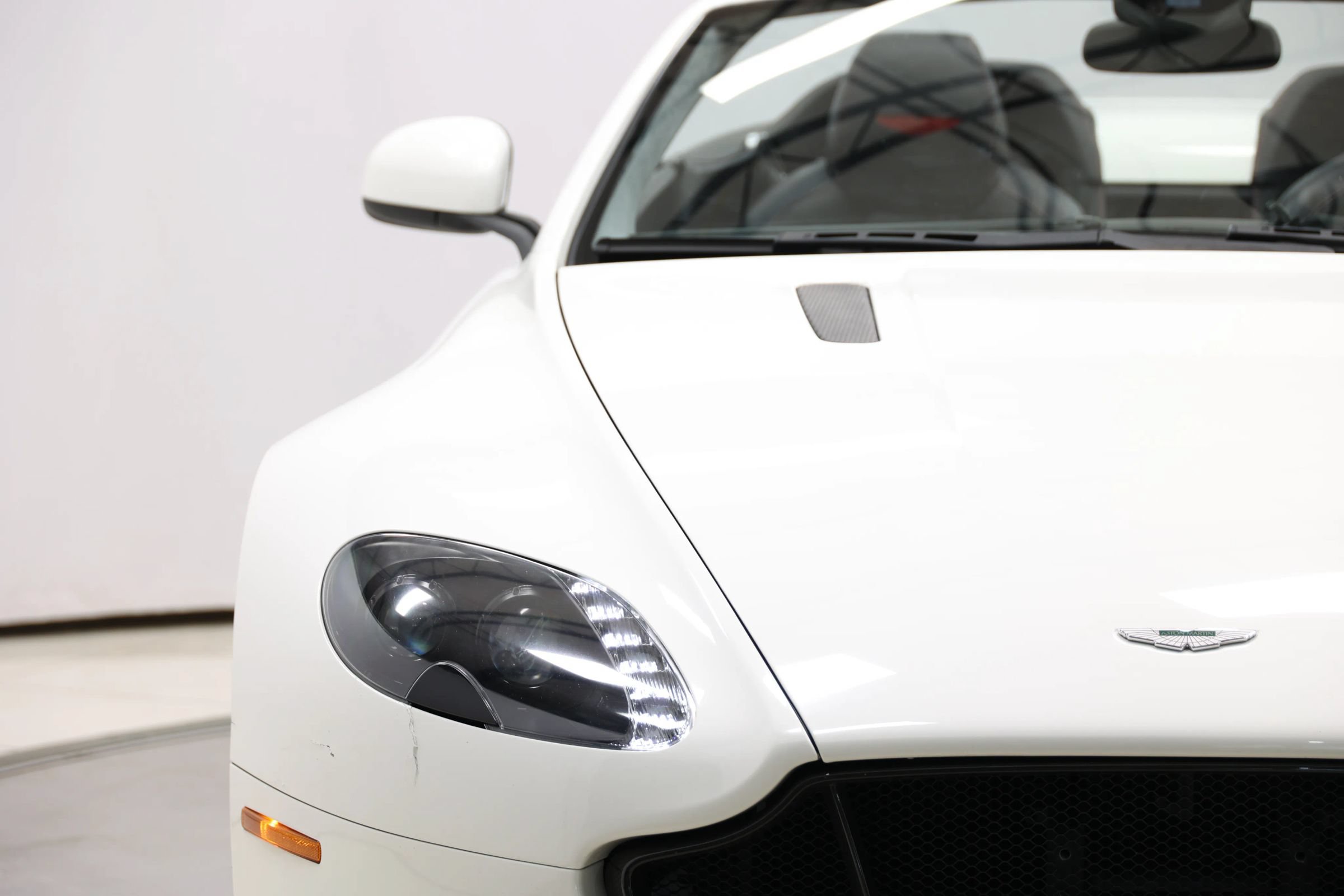 Used 2016 Aston Martin V8 Vantage GT RWD image 68