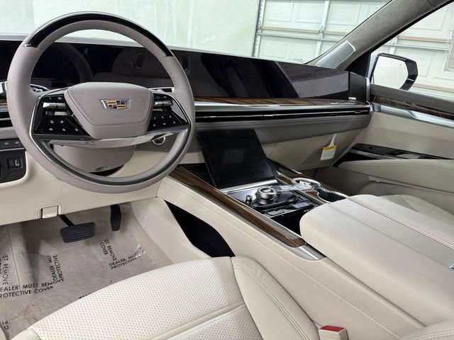 New 2026 Cadillac Escalade ESV Platinum Sport w/ LPO, ONYX Package image 21