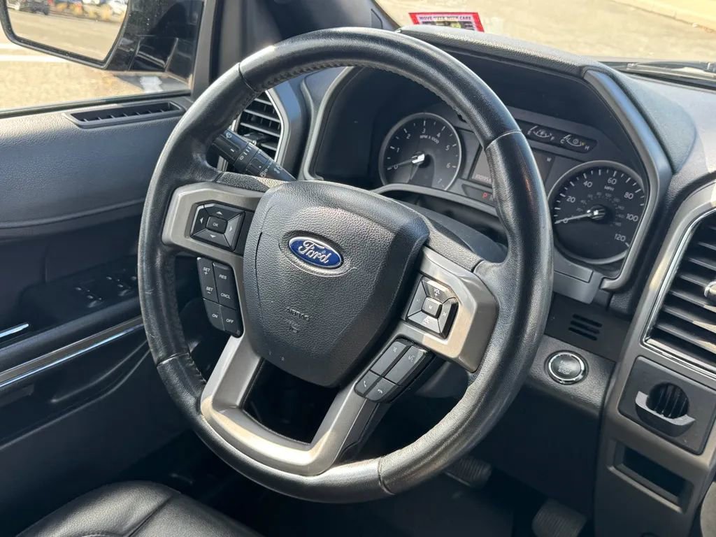 Used 2021 Ford Expedition Max XLT image 11