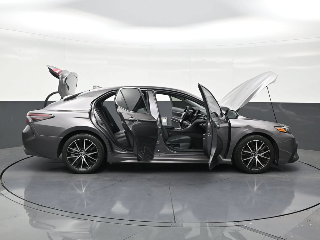 Used 2023 Toyota Camry SE w/ Convenience Package FWD image 29
