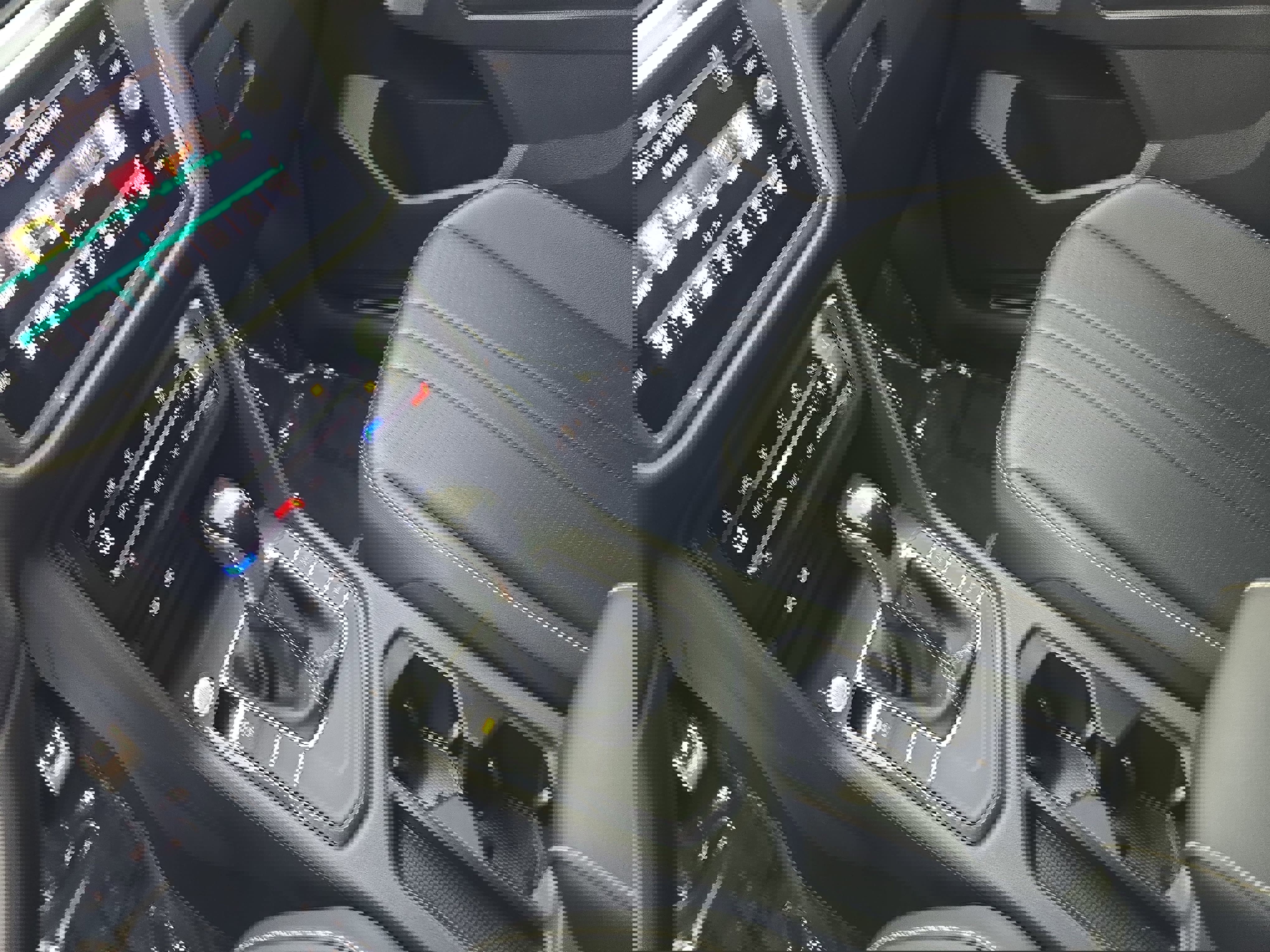 Used 2022 Volkswagen Tiguan SE R-Line image 23