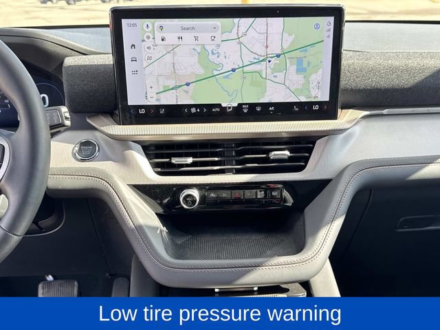 Used 2025 Ford Explorer Active w/ Active Comfort Package image 28