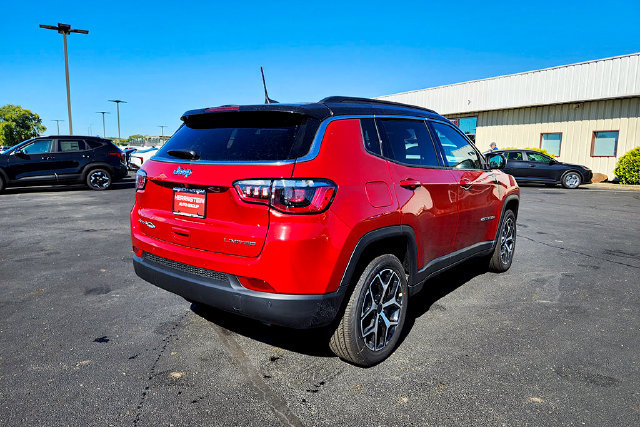 New 2026 Jeep Compass Limited AWD/4WD image 31