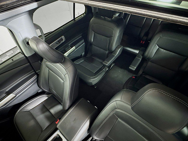 Used 2022 Ford Explorer Limited w/ Equipment Group 301A image 13