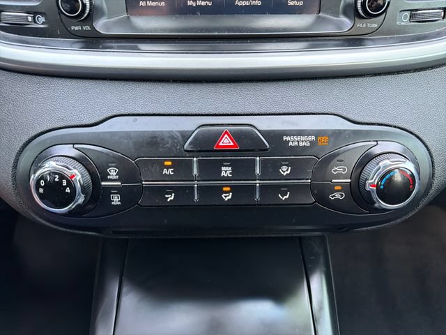 Used 2020 Kia Sorento LX AWD/4WD image 14