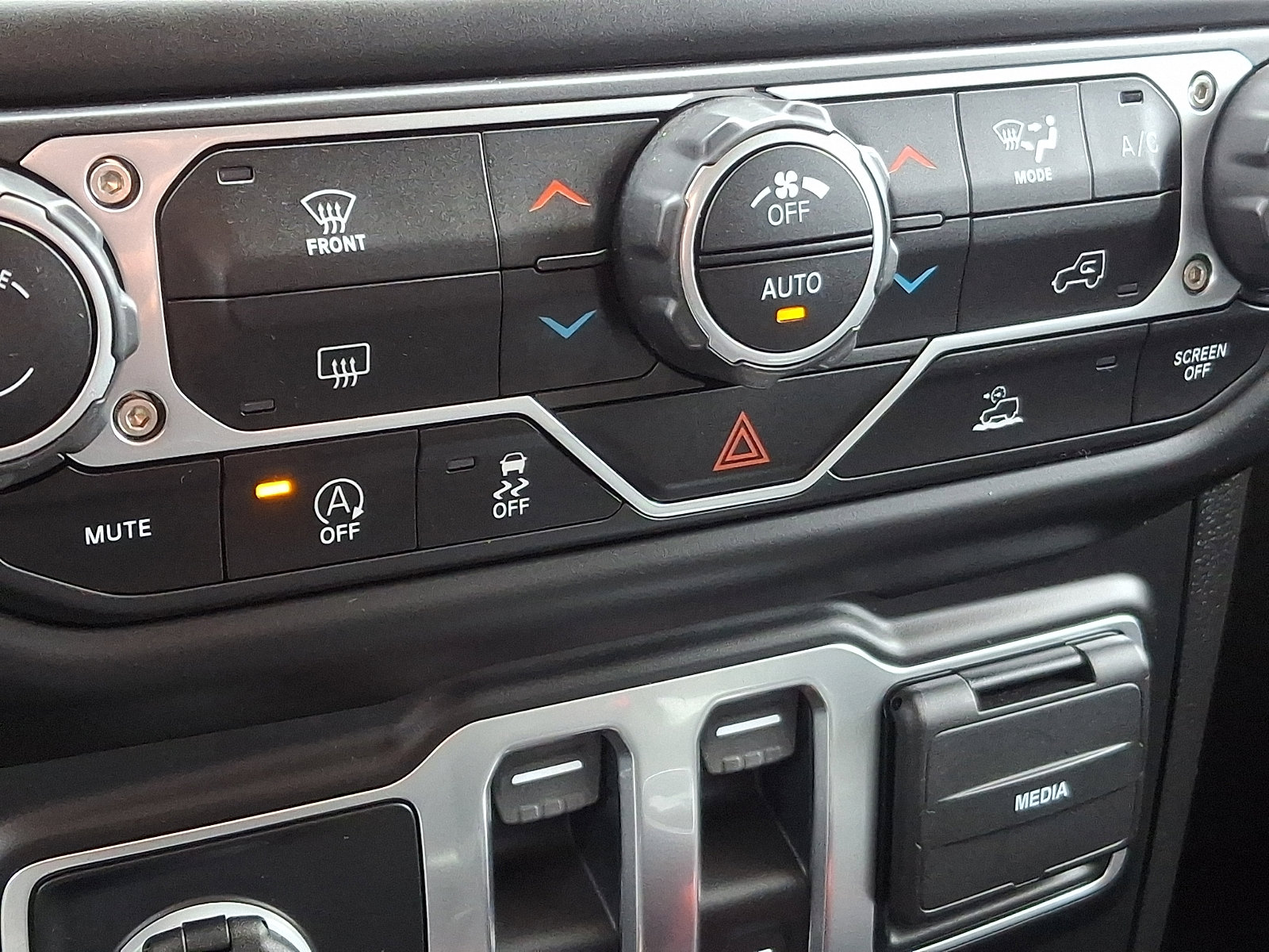 Certified 2021 Jeep Wrangler Rubicon image 24