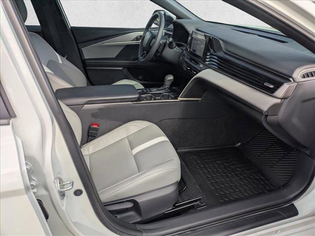 Used 2026 Toyota Camry SE w/ Convenience Package image 18