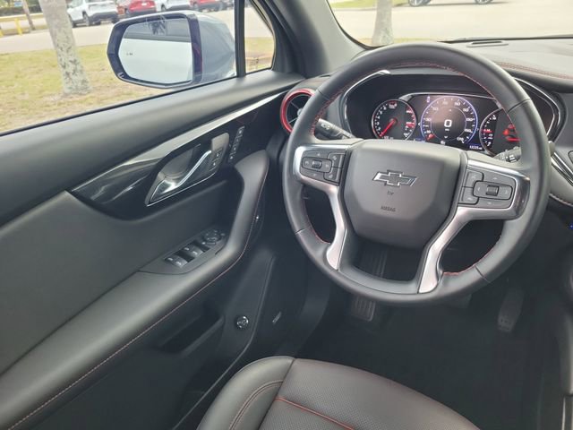 Certified 2025 Chevrolet Blazer RS w/ Driver Confidence II Package FWD image 13