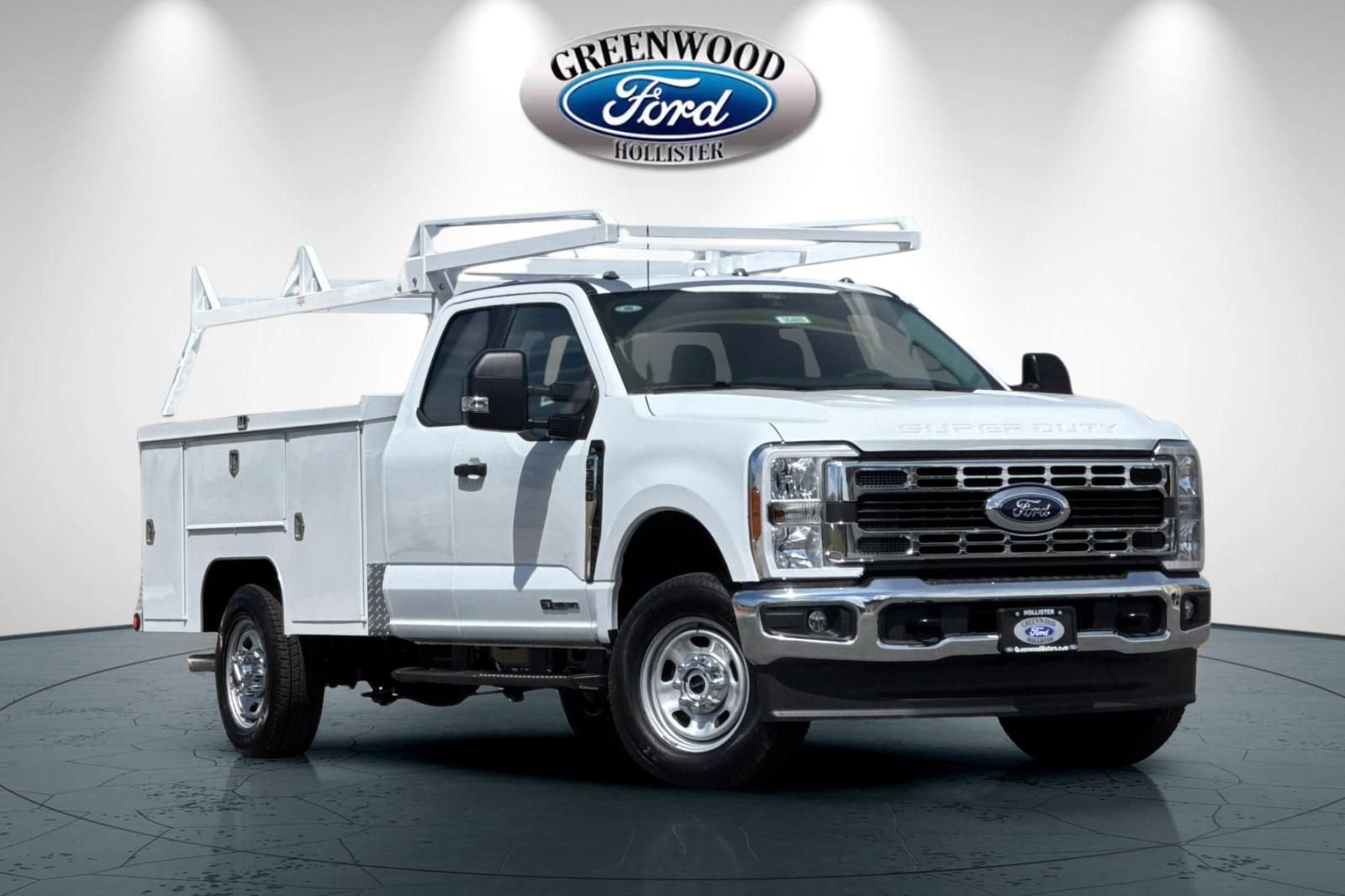 New 2026 Ford F350 XL w/ XL Chrome Package AWD/4WD image 2