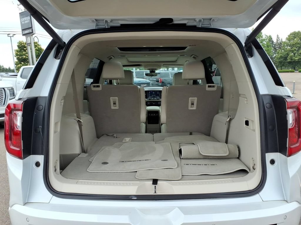 Used 2023 GMC Acadia Denali w/ Denali Ultimate Package AWD/4WD image 9