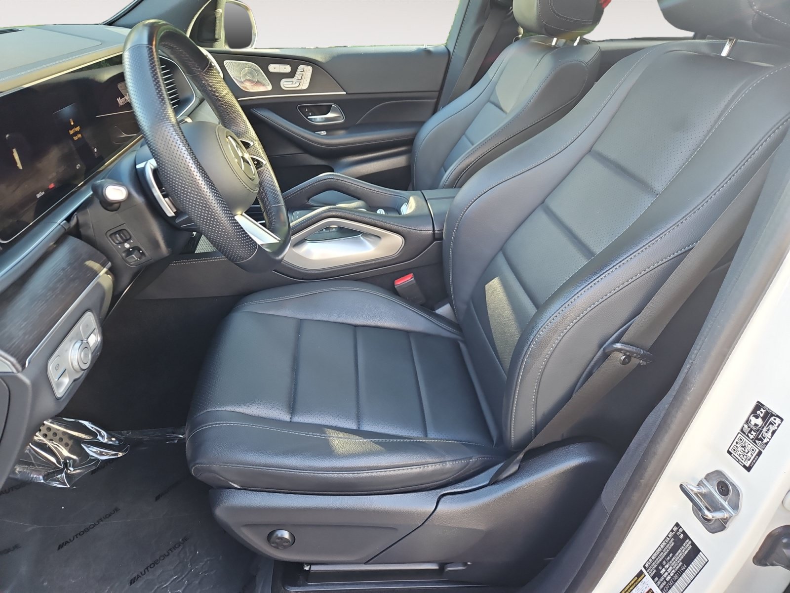 Used 2024 Mercedes-Benz GLS 450 4MATIC image 9