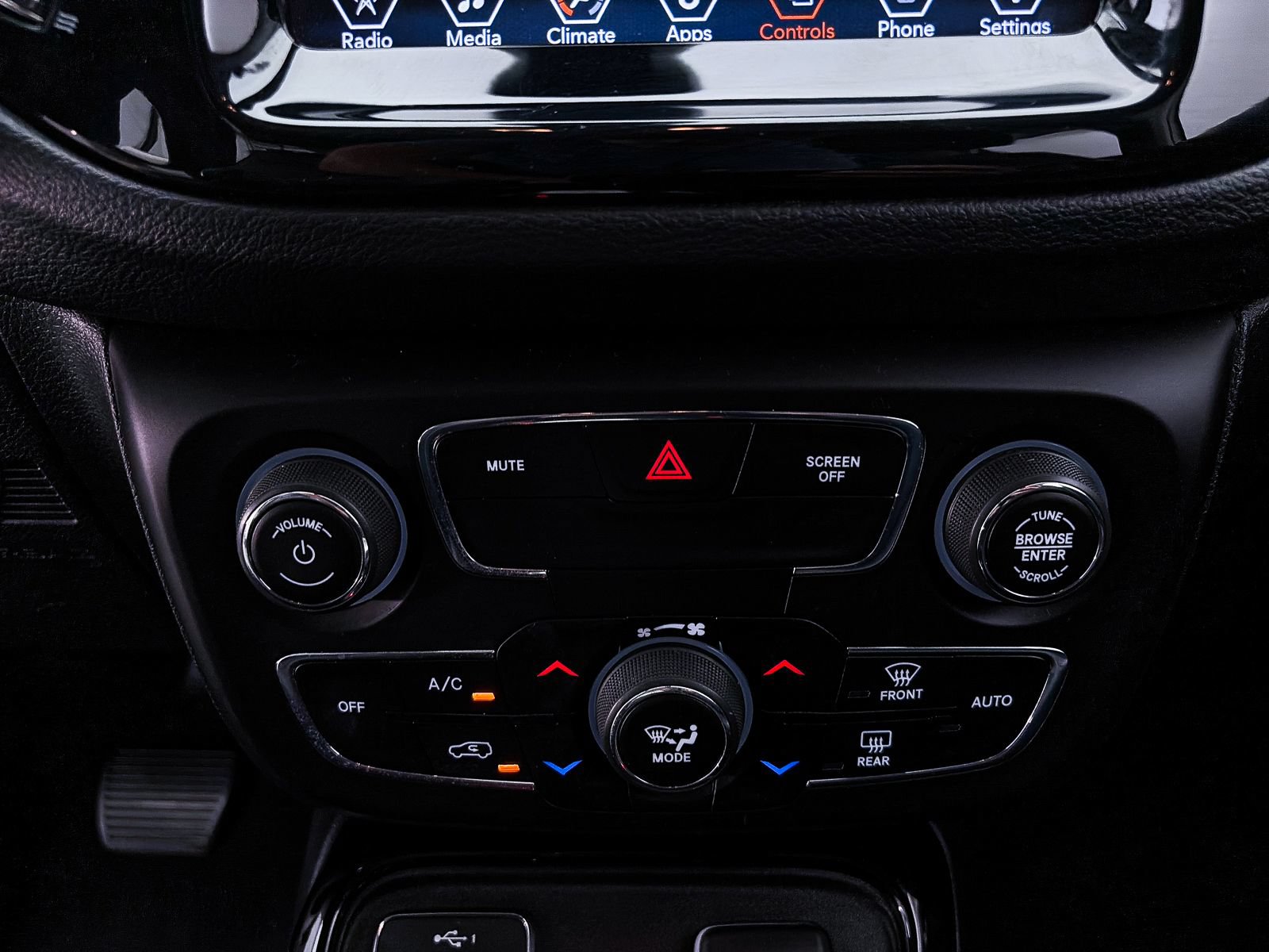 Used 2019 Jeep Compass Limited FWD image 19