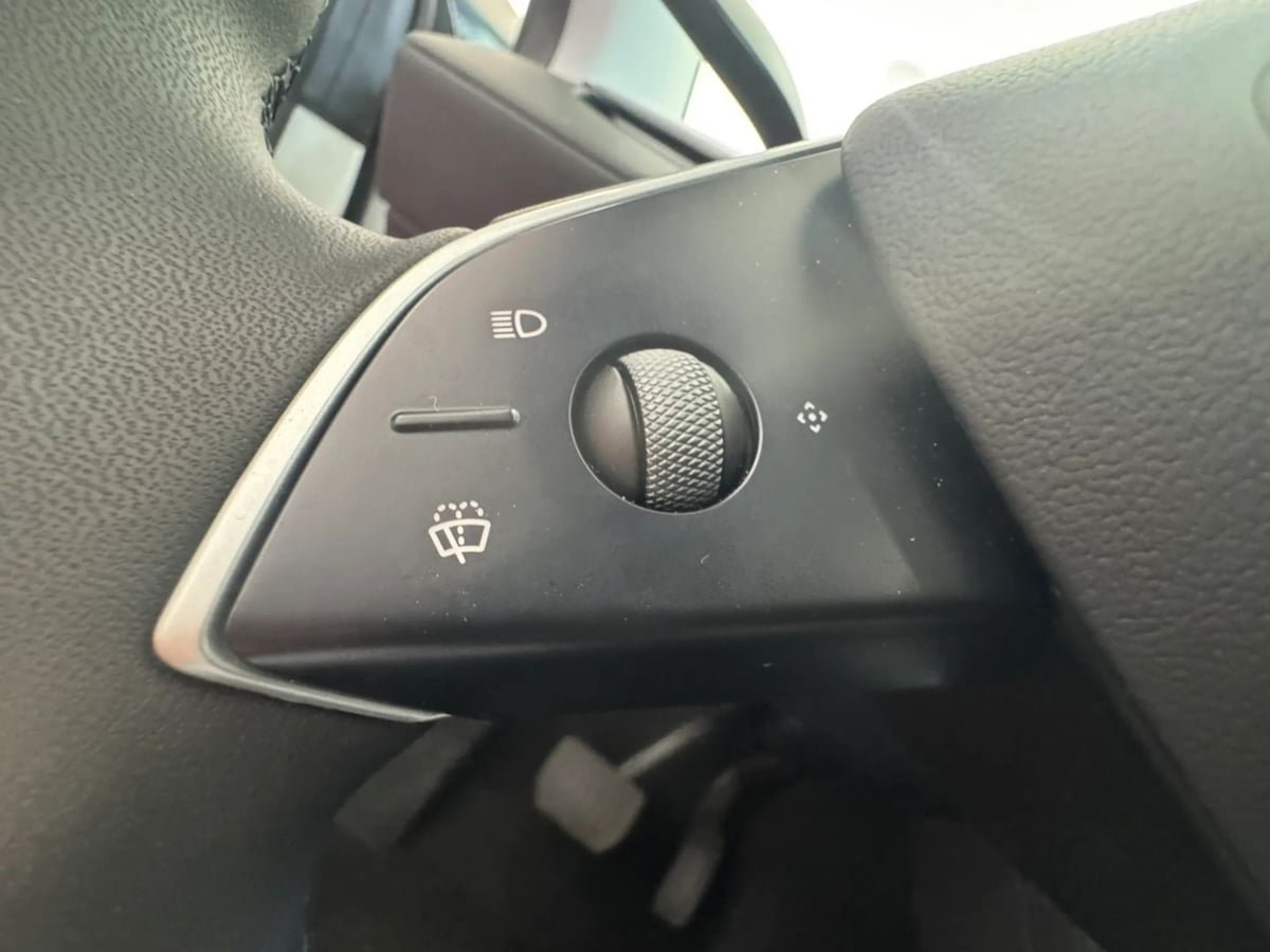 Used 2026 Tesla Model Y 2WD image 20