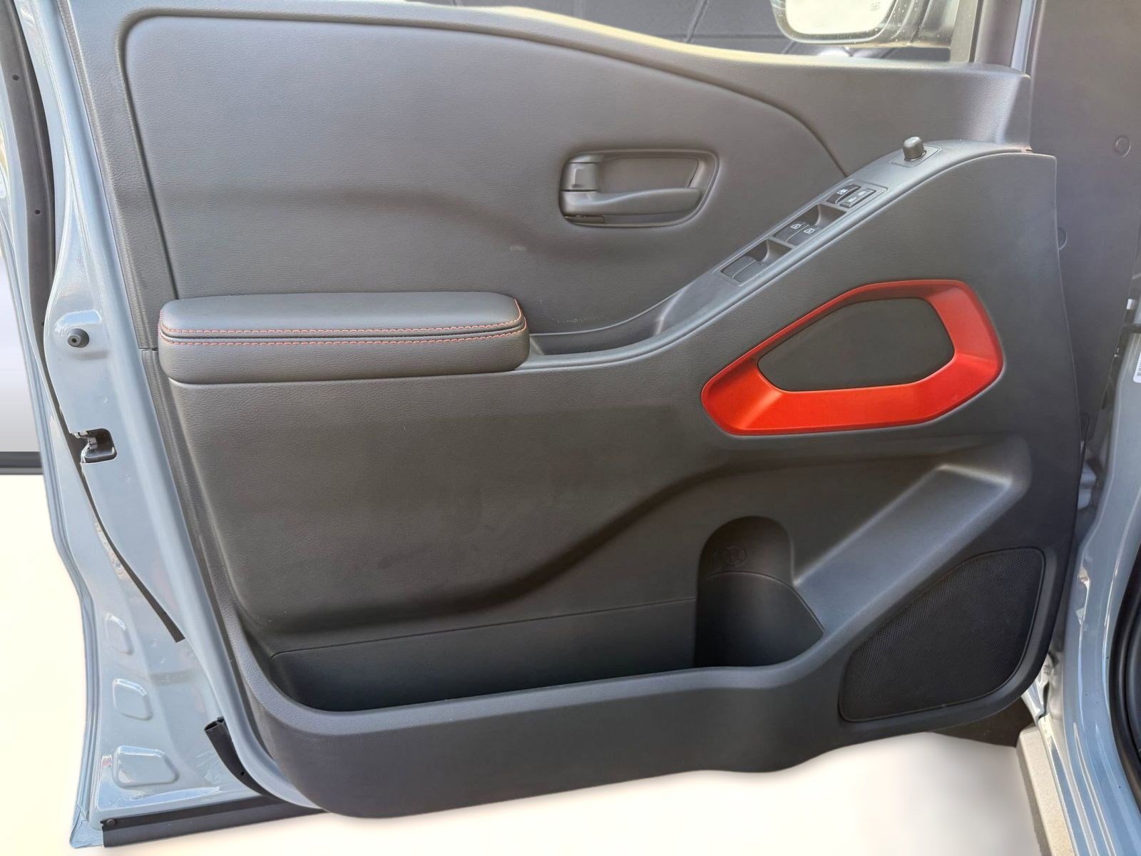 New 2026 Nissan Frontier PRO-4X w/ Pro-4x Convenience Package image 11