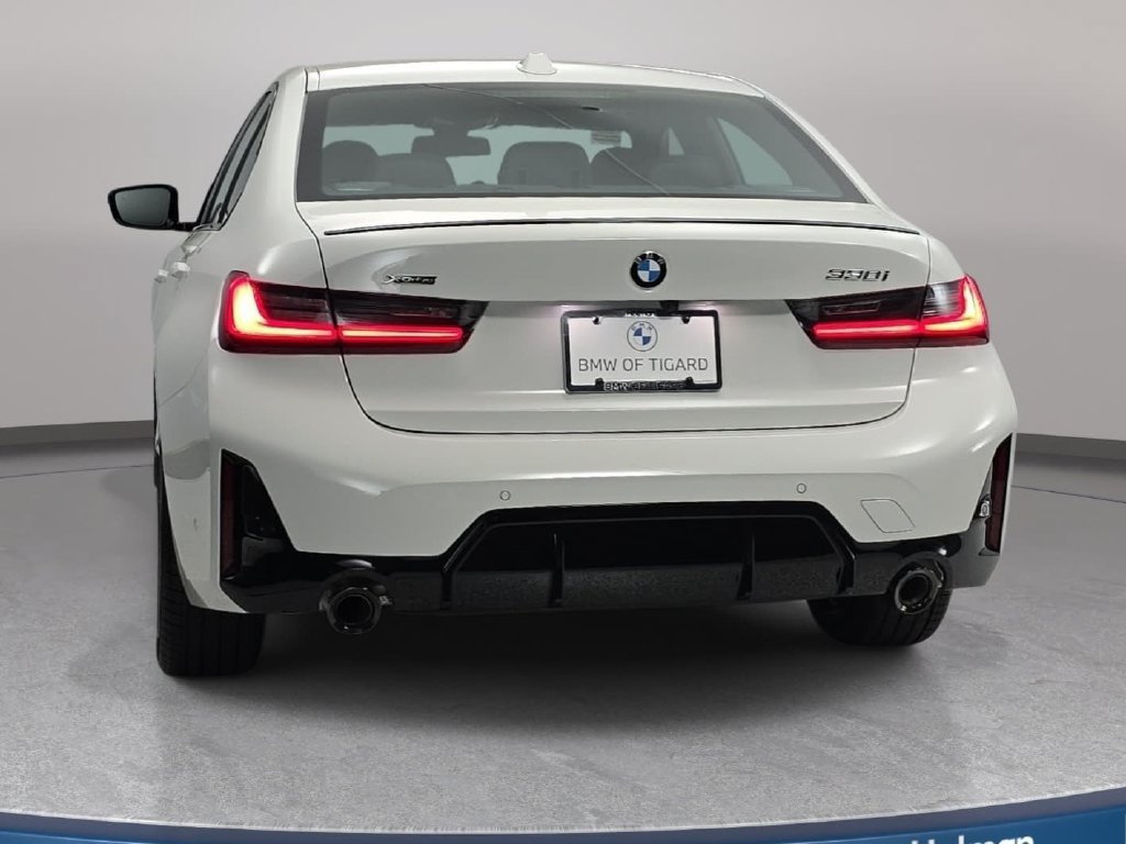New 2026 BMW 330i xDrive Sedan w/ M Sport Package AWD/4WD image 6