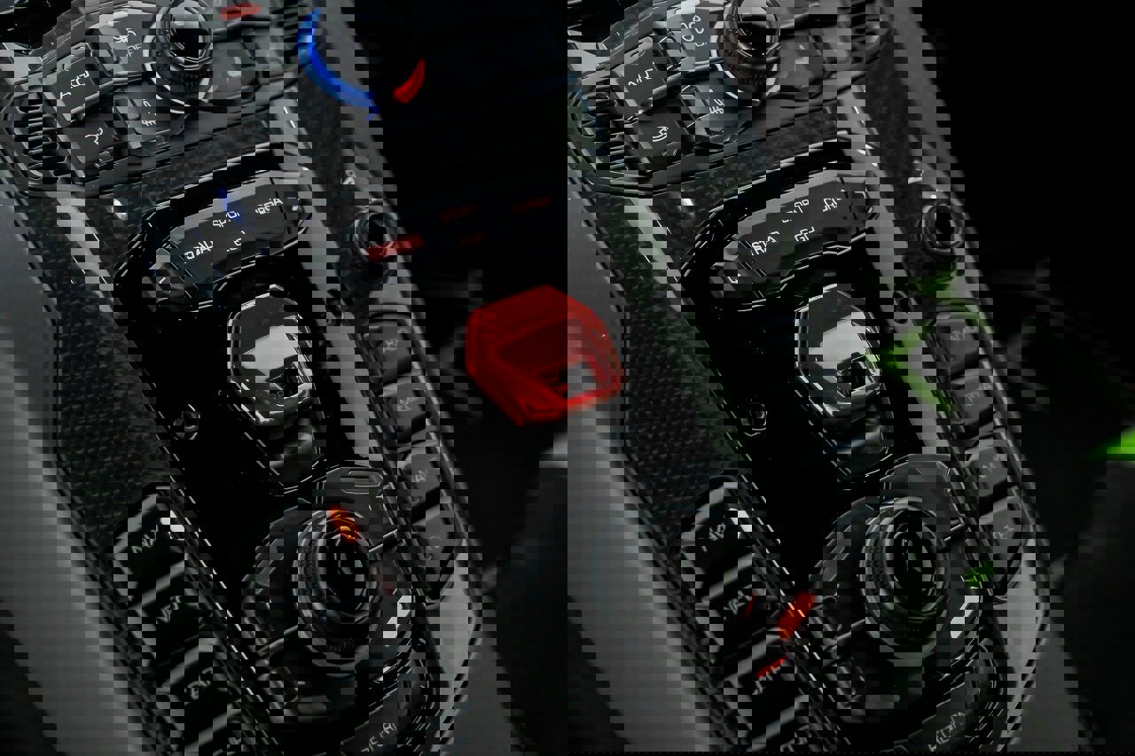 Used 2019 Lamborghini Aventador SVJ image 40