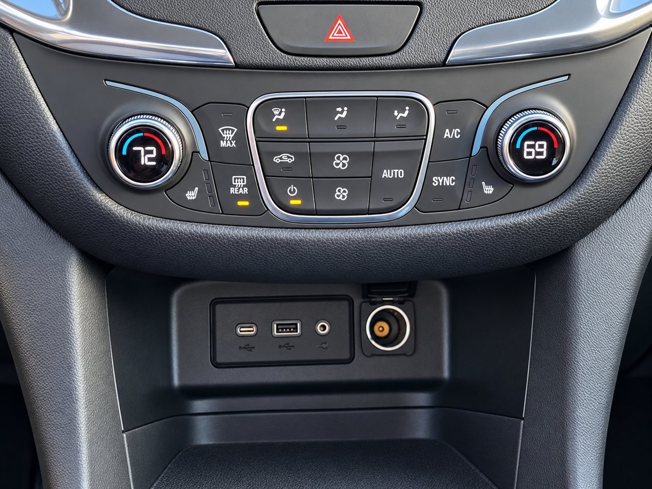 Certified 2020 Chevrolet Equinox LT FWD image 18
