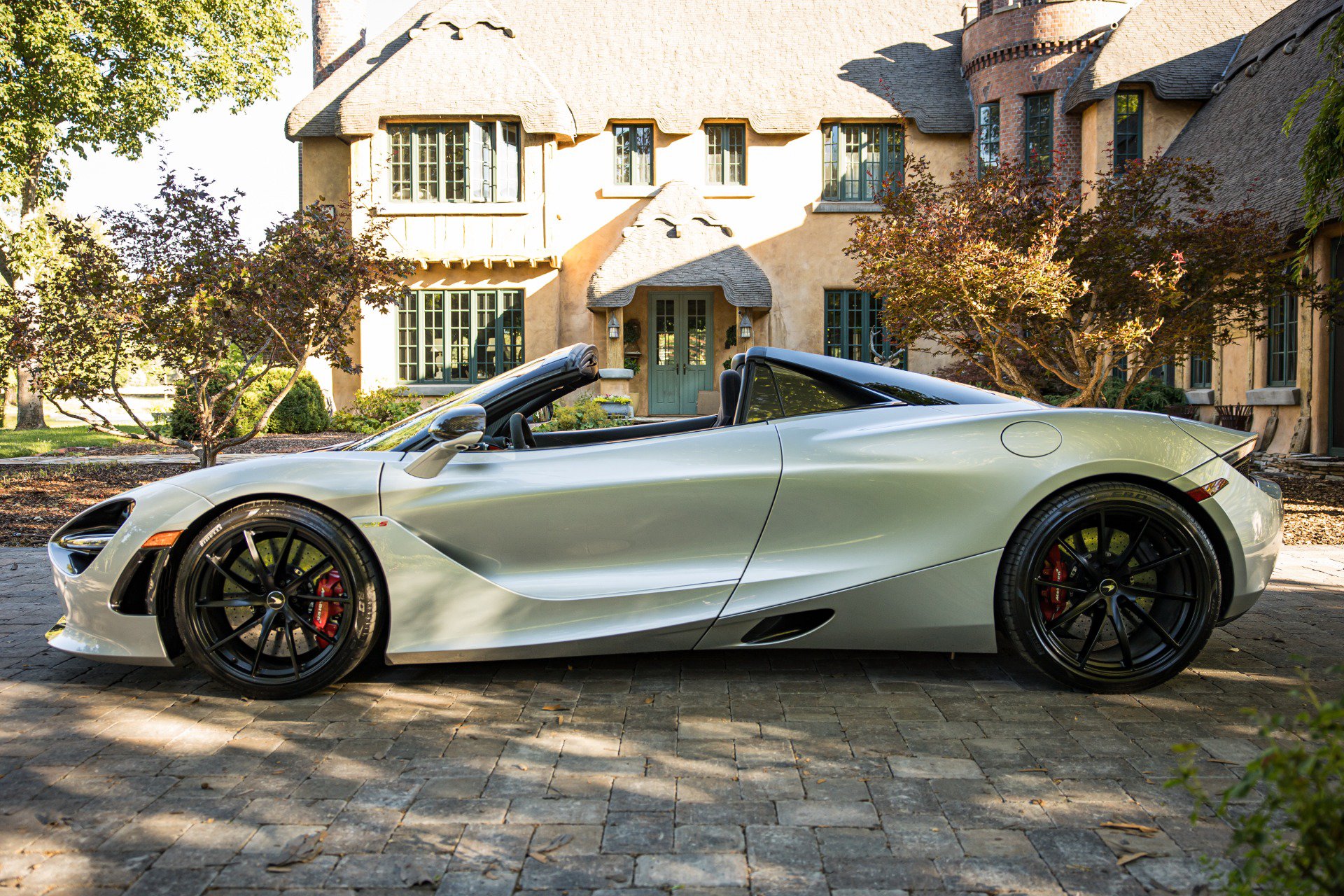 Used 2021 McLaren 720S Performance RWD image 7