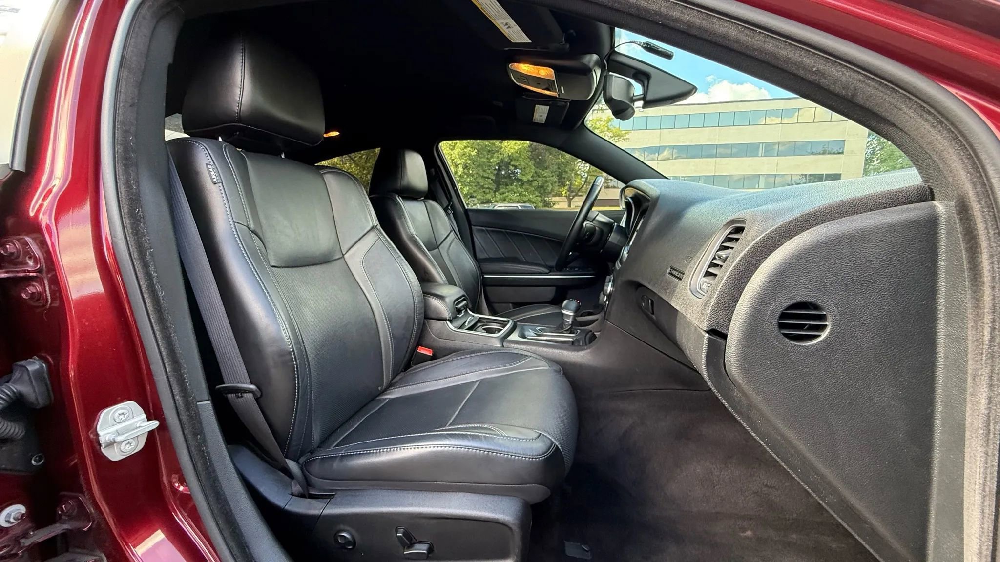 Used 2017 Dodge Charger SXT w/ AWD Plus Group image 32