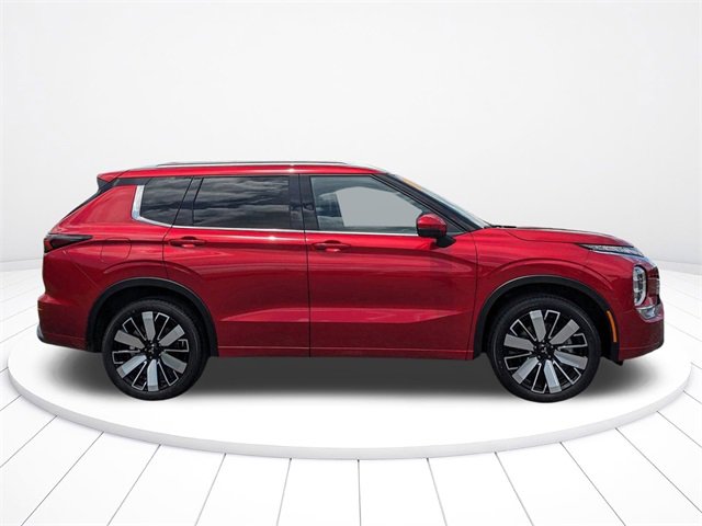 New 2025 Mitsubishi Outlander SEL image 2