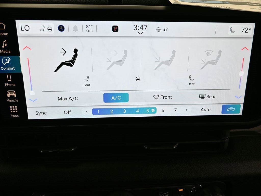 New 2025 Jeep Gladiator Sport image 23