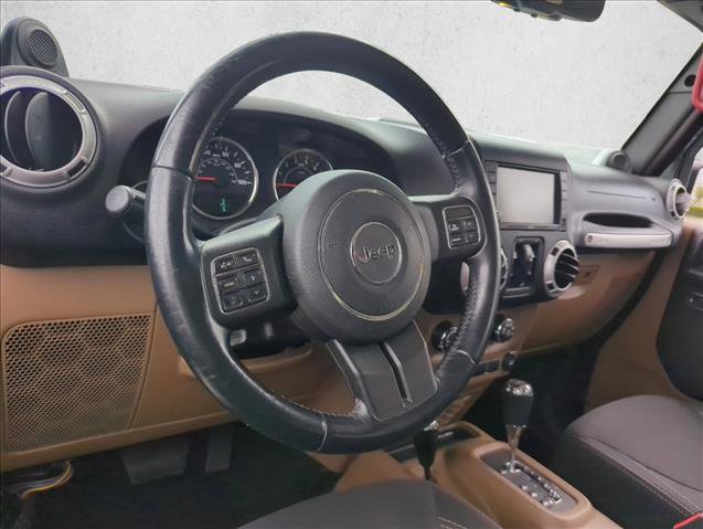 Used 2014 Jeep Wrangler Unlimited Sahara w/ Connectivity Group image 26