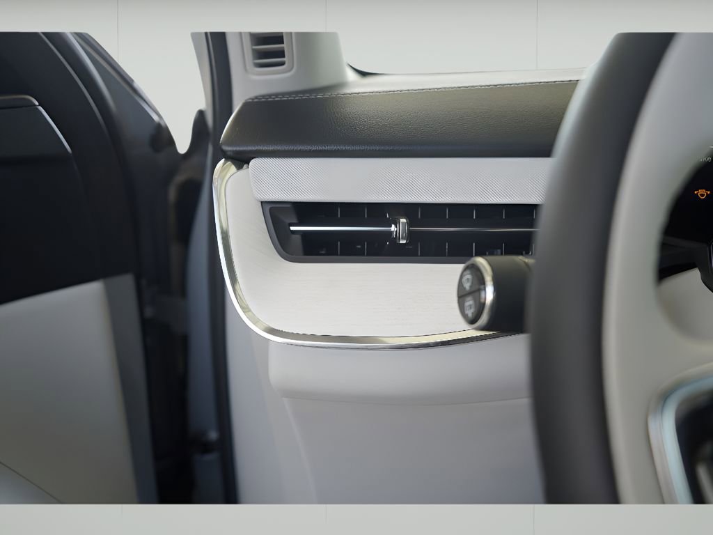 New 2025 Volvo EX90 Ultra image 10