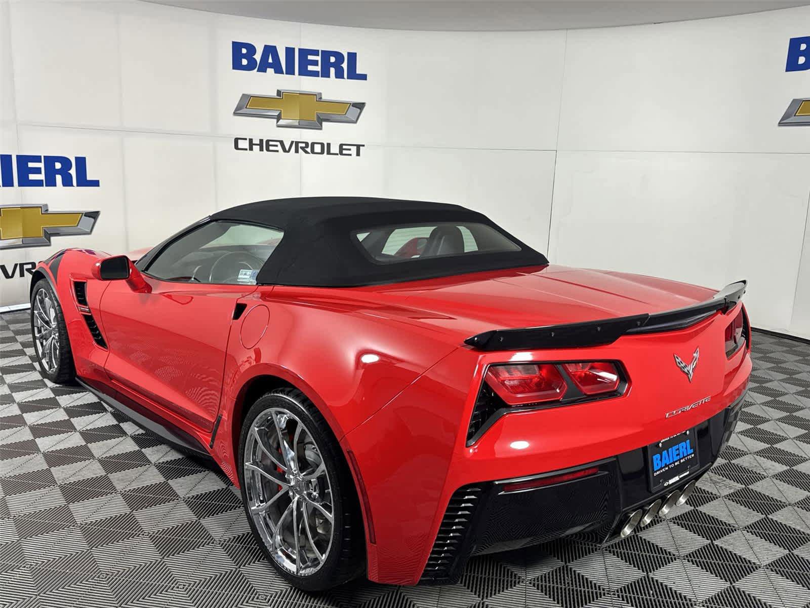 Used 2019 Chevrolet Corvette Grand Sport RWD image 3