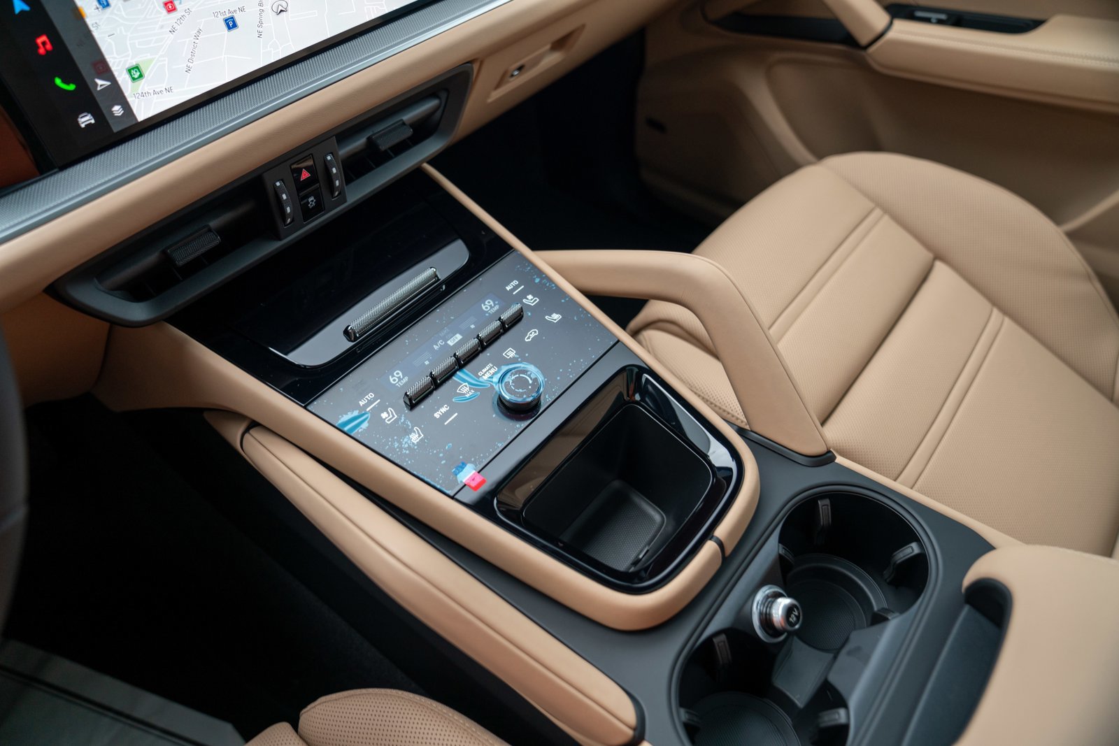 Certified 2026 Porsche Cayenne AWD/4WD image 20