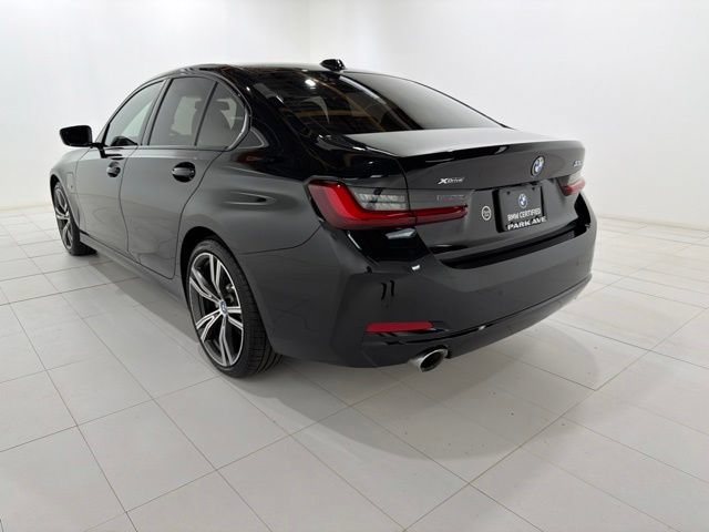 Certified 2023 BMW 330e xDrive w/ Premium Package AWD/4WD image 47