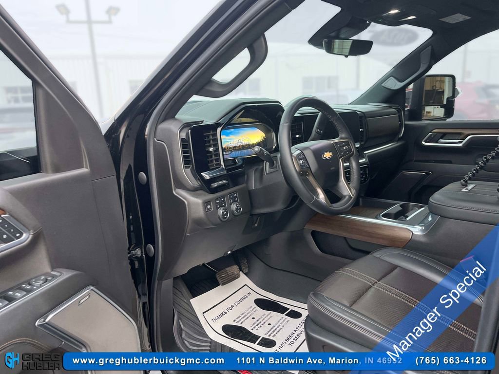 Used 2024 Chevrolet Silverado 3500 High Country w/ High Country Premium Package AWD/4WD image 13