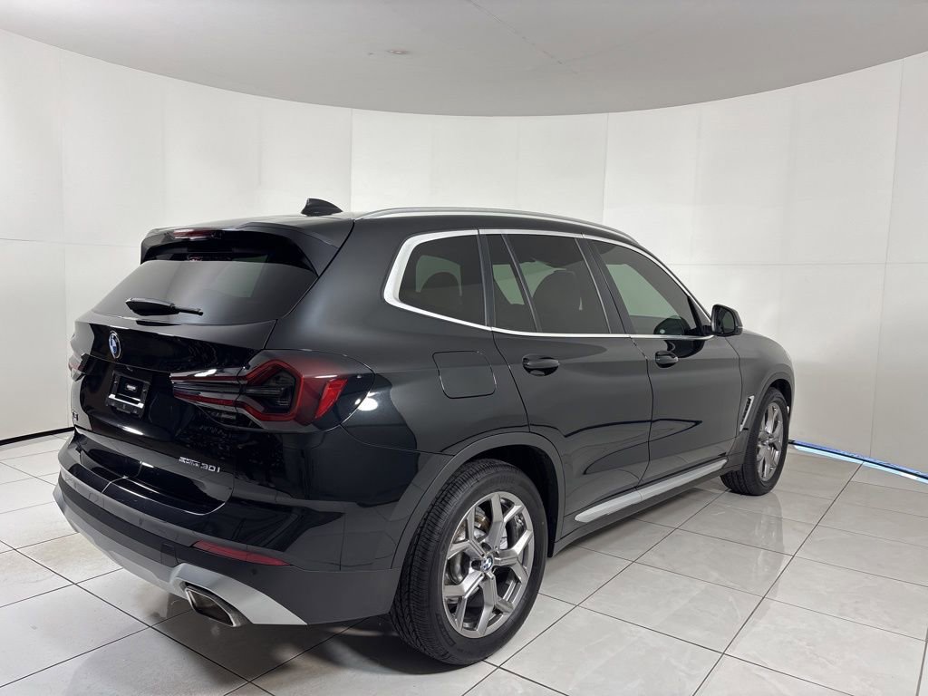 Used 2023 BMW X3 sDrive30i w/ Premium Package w/ZPA image 5