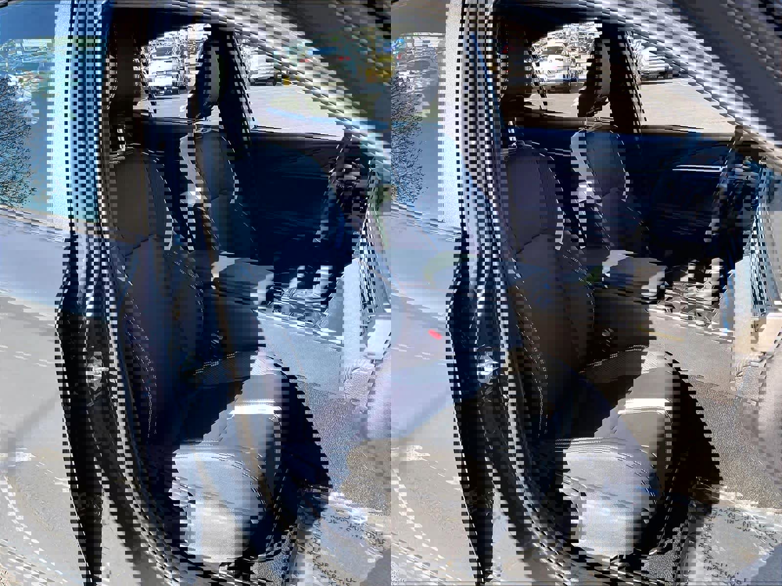 Used 2025 Toyota Camry SE image 10