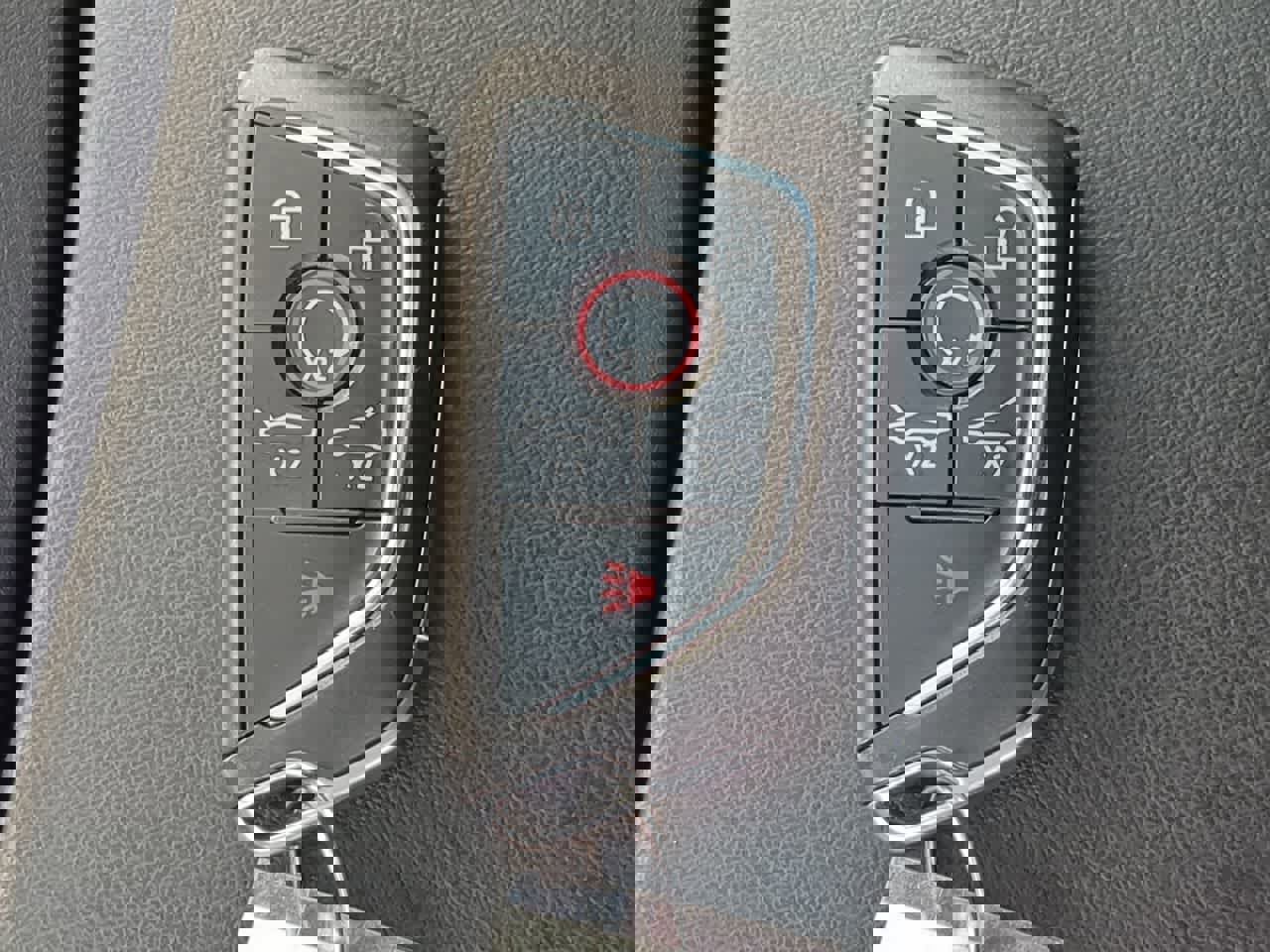 Used 2024 Chevrolet Corvette Stingray Coupe w/ 1LT image 32