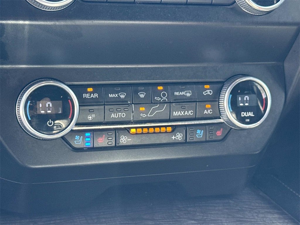 Used 2021 Ford Expedition Limited image 14