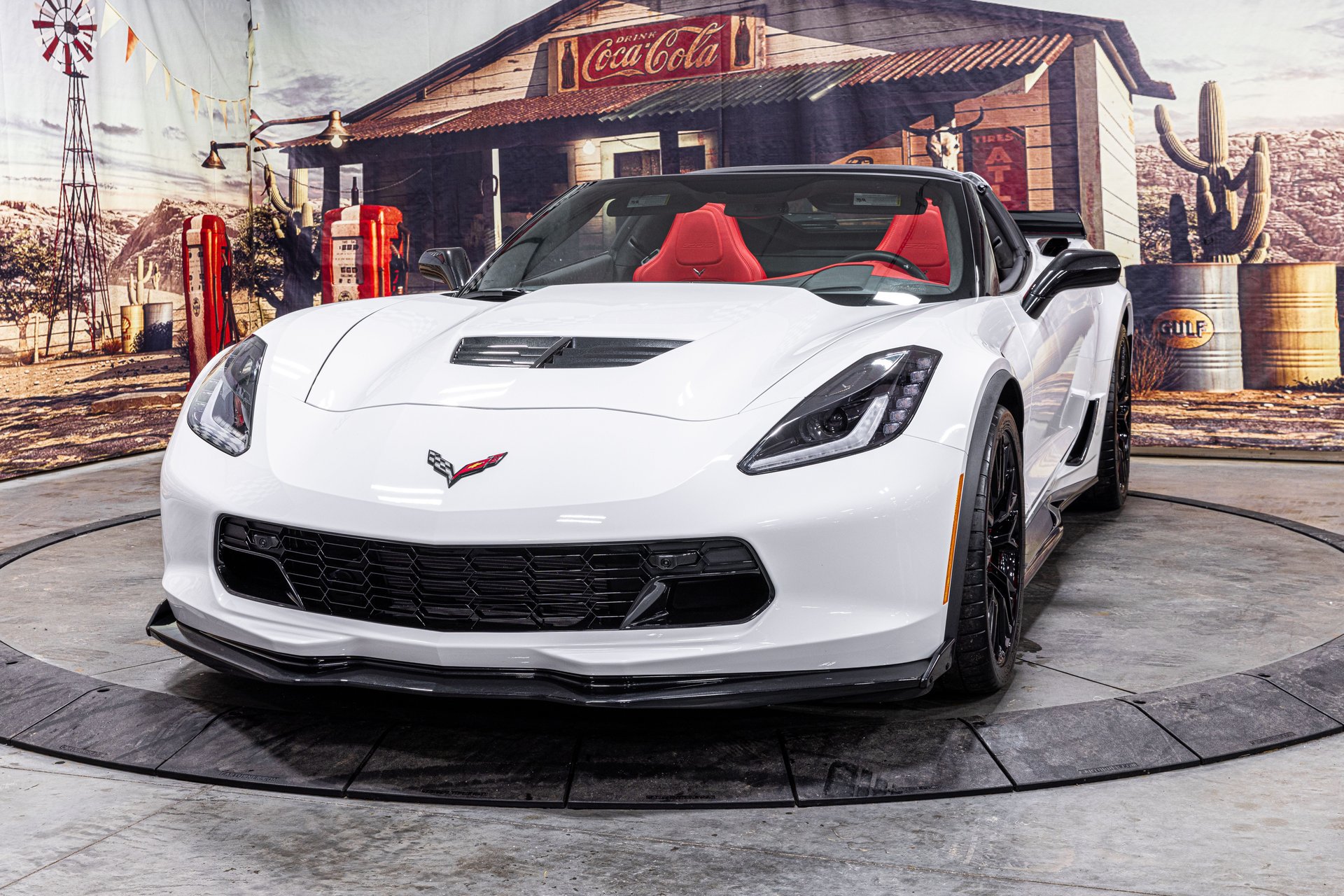 Used 2016 Chevrolet Corvette Z06 w/ 3LZ Preferred Equipment Group RWD image 5